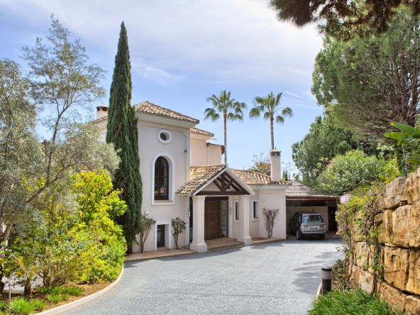 Charming Villa in La Zagaleta $4,407,253