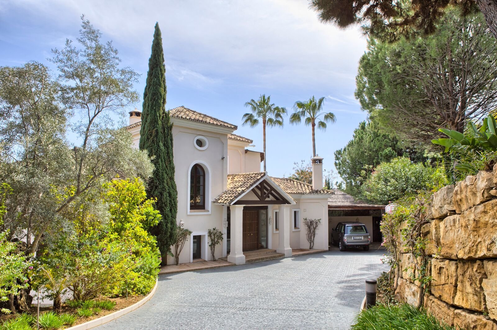 Charming Villa in La Zagaleta $4,407,253