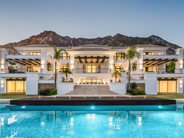 Contemporary Andalusian Villa in Sierra Blanca $15,956,522