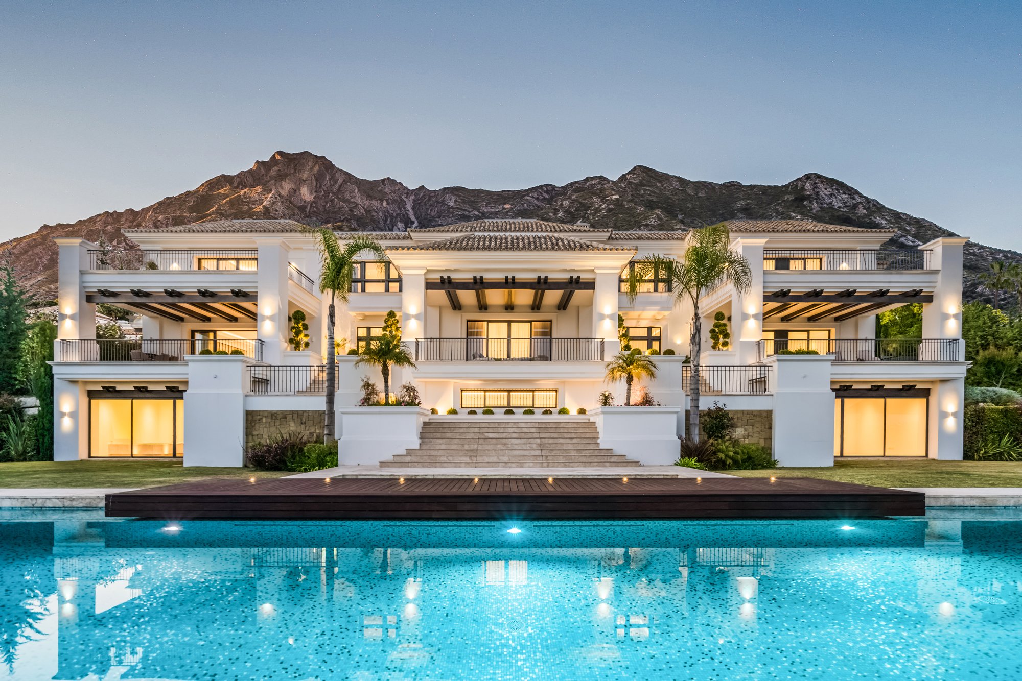 Contemporary Andalusian Villa in Sierra Blanca $15,956,522