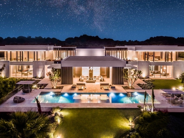 Modern Luxury Mansion in La Zagaleta $37,822,868