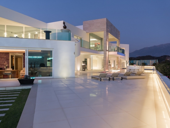 Iconic Art Deco Villa in Marbella $14,065,379