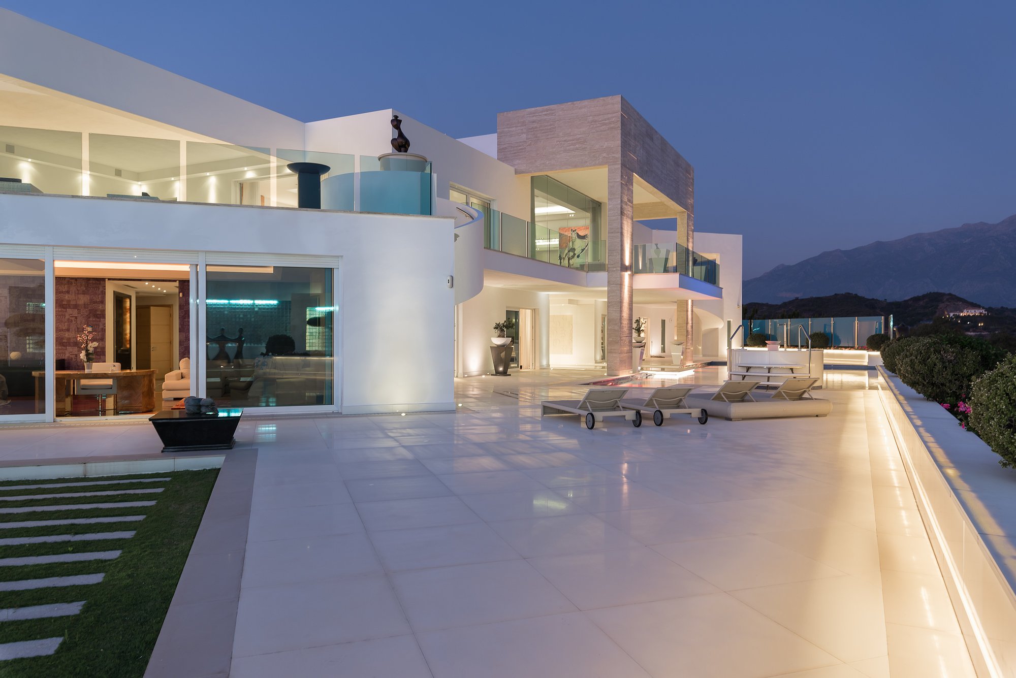 Iconic Art Deco Villa in Marbella $14,065,379