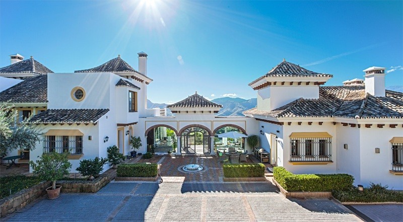 7 Bedroom Villa in Costa Del Sol $6,500,000