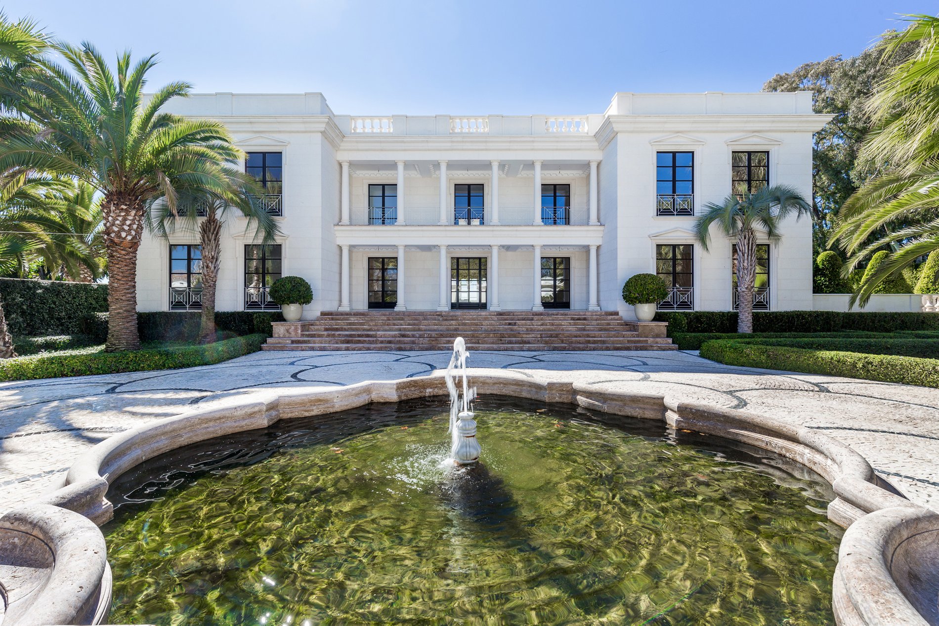 Stunning Oceanfront Miramar Palace Fountain