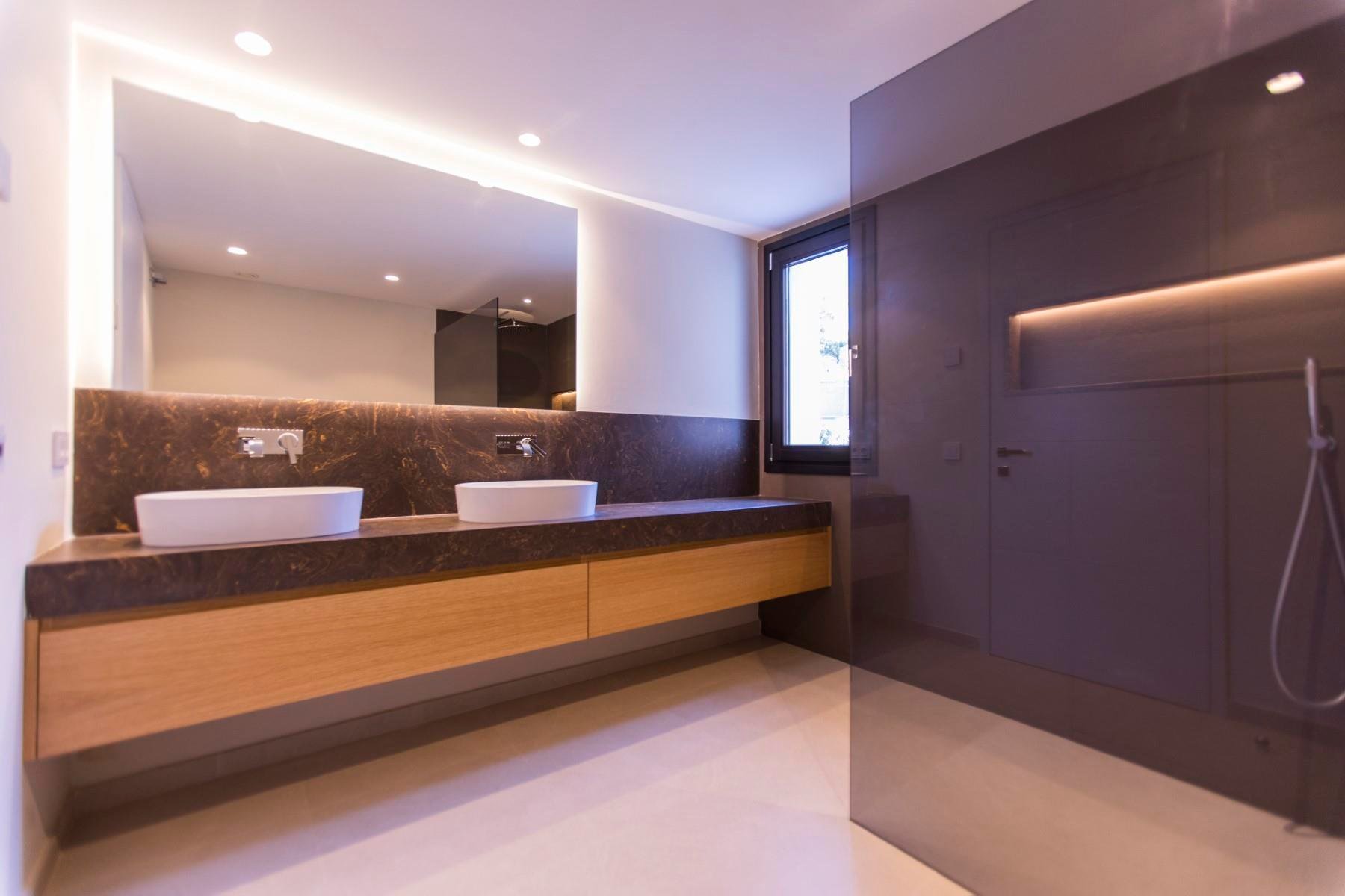 Marbella Villa Bathroom