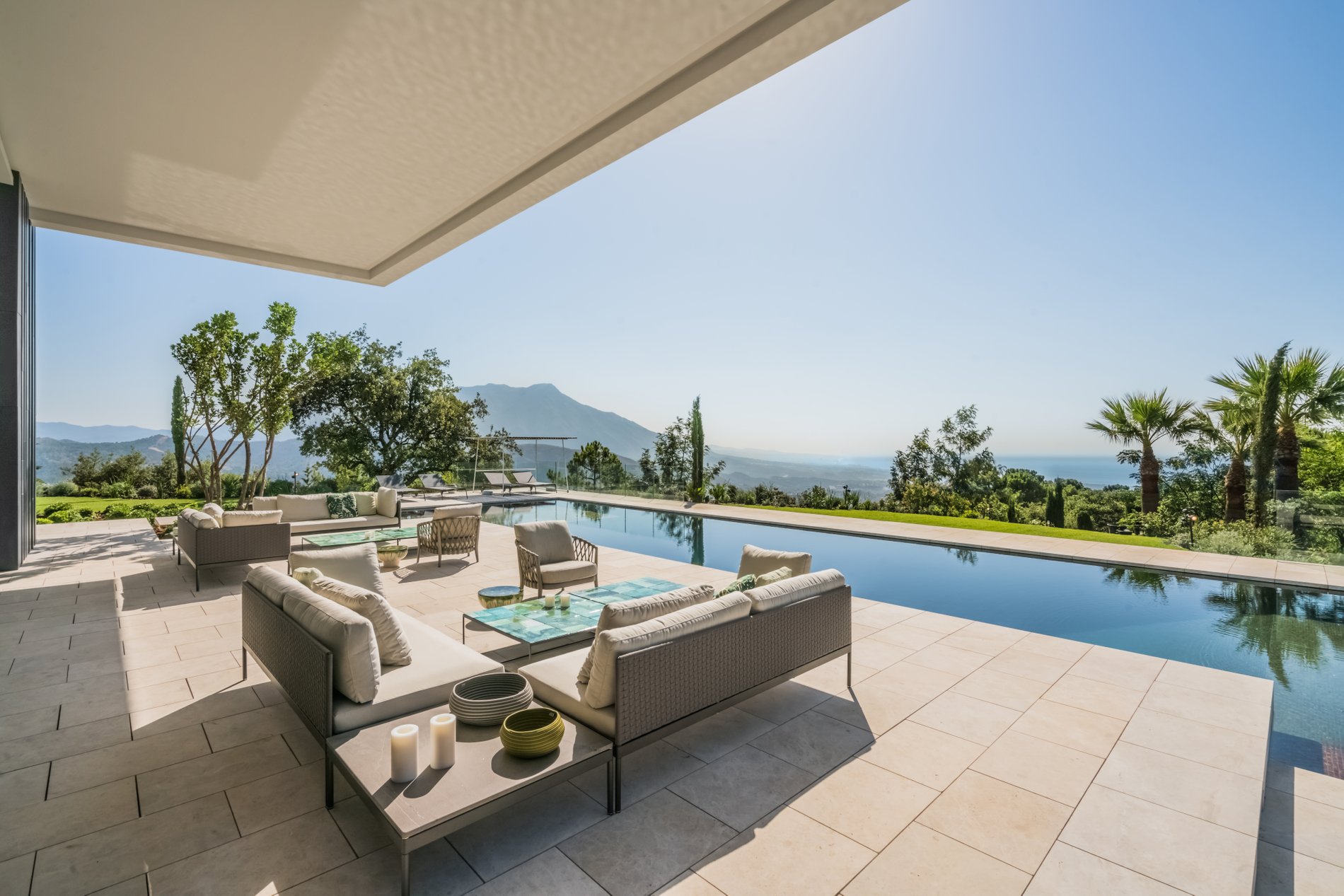 Brand New Luxury Villa in La Zagaleta Lounge