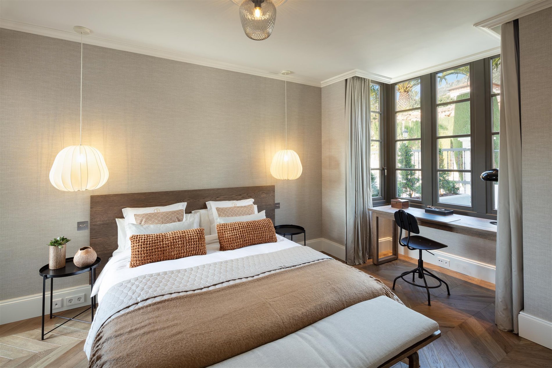 Amazing Renovated Family Home in Sierra Blanca Bedroom