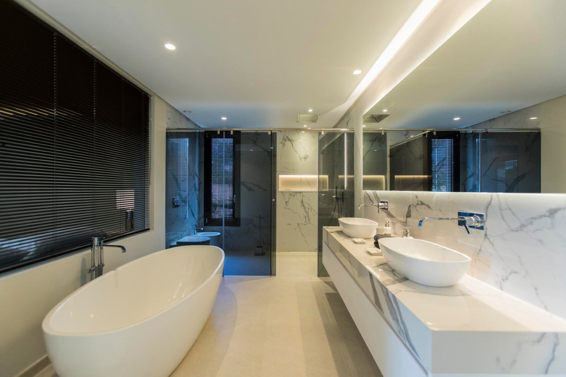 Marbella Villa Bathroom