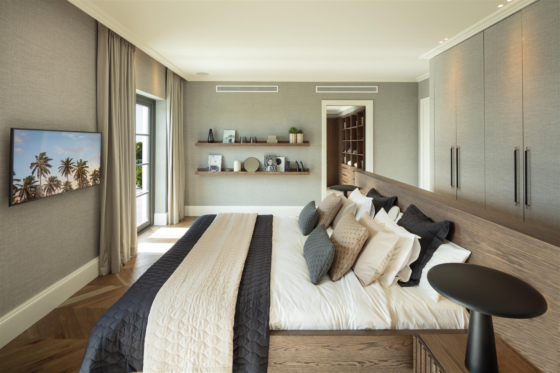 Amazing Renovated Family Home in Sierra Blanca Bedroom