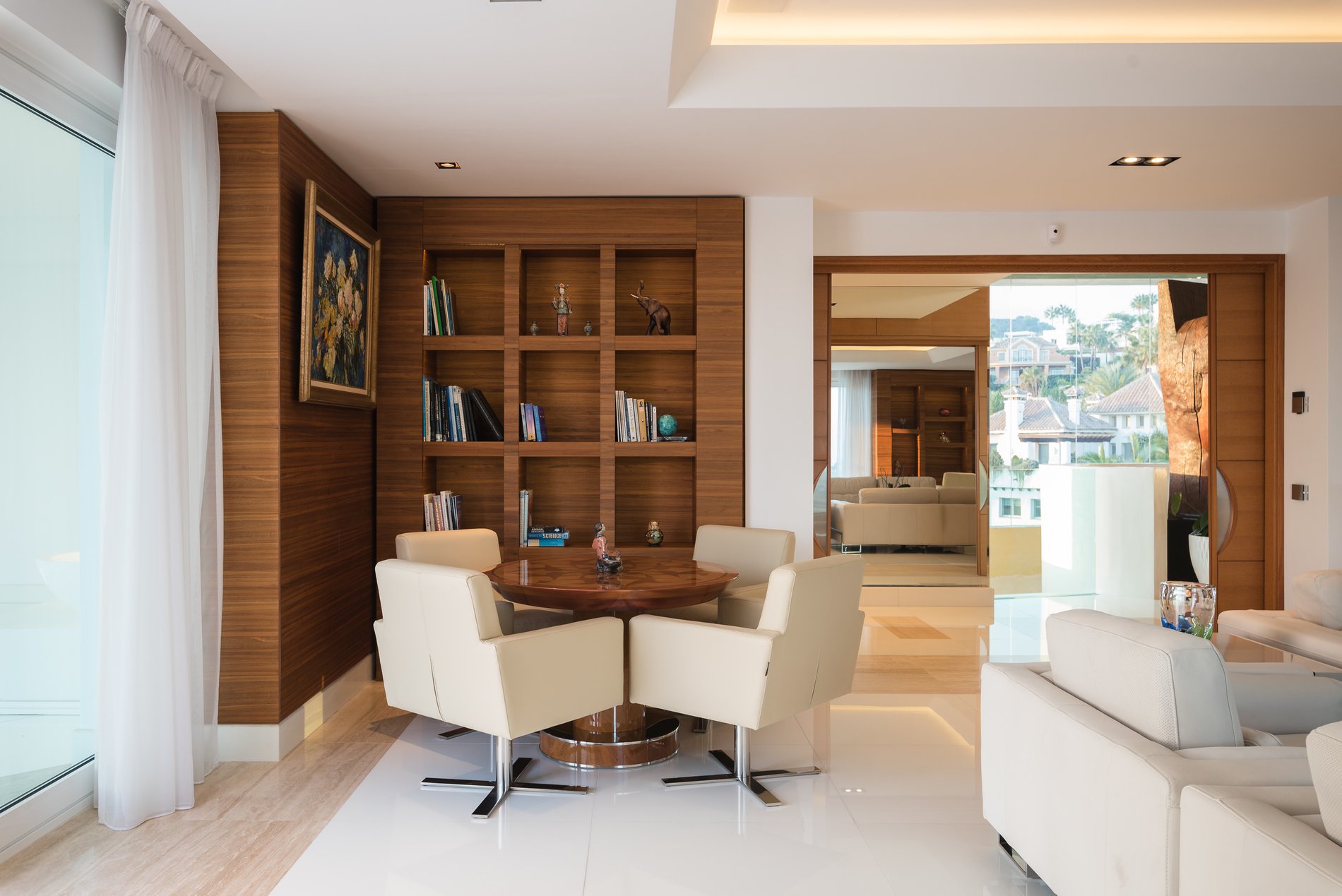 Iconic Art Deco Villa in Marbella Office