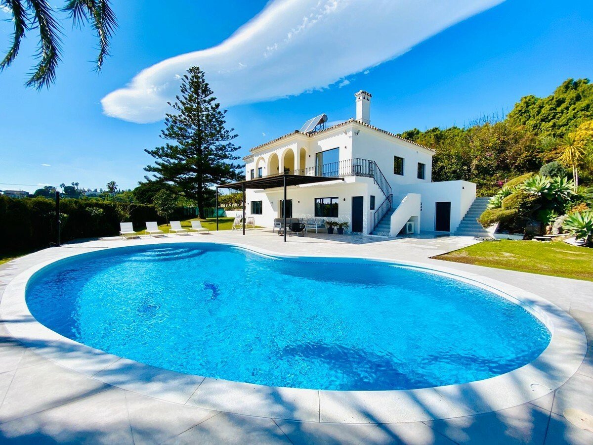 Villa In El Padron $1,177,155