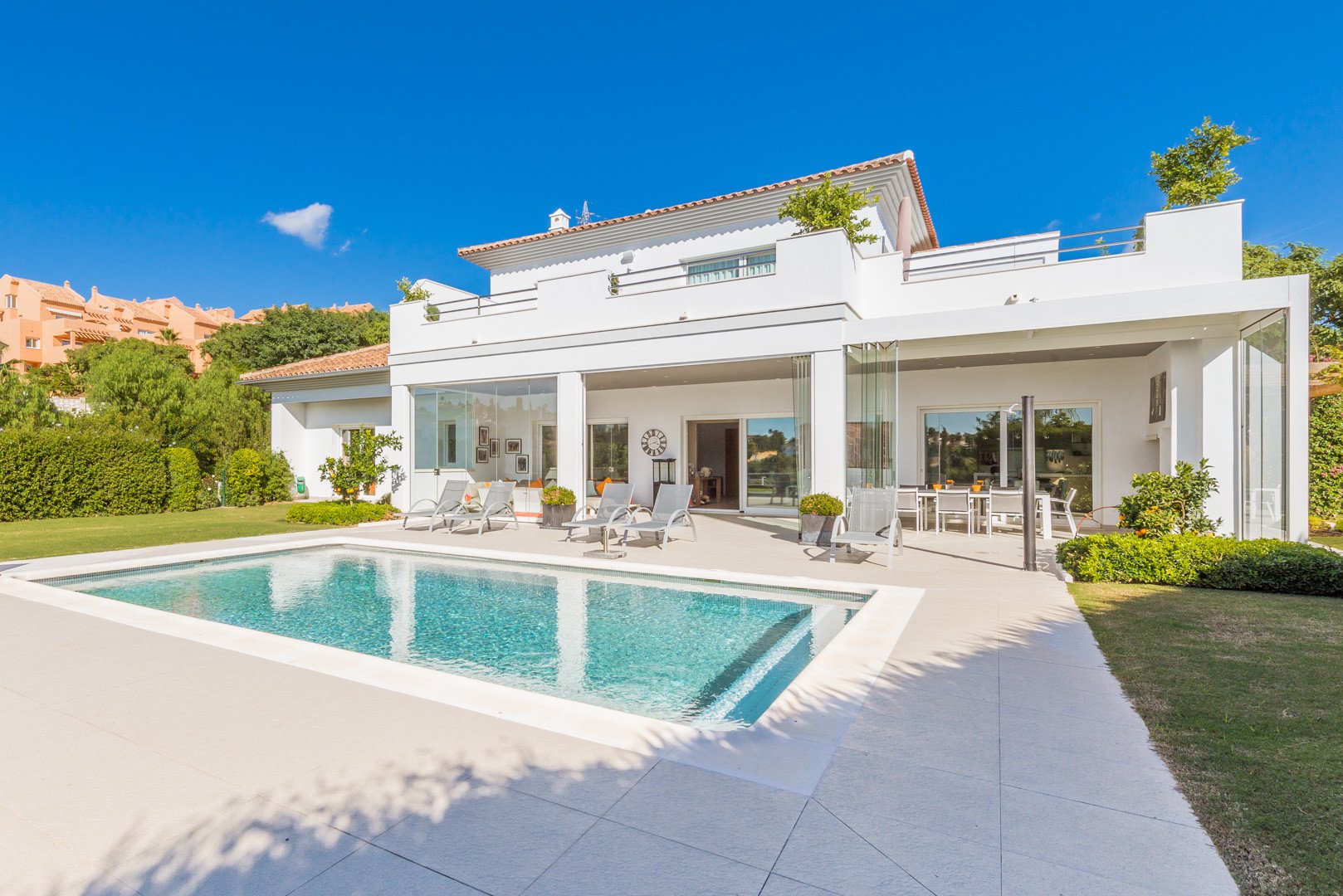 Stunning Elviria Villa €2,150,000