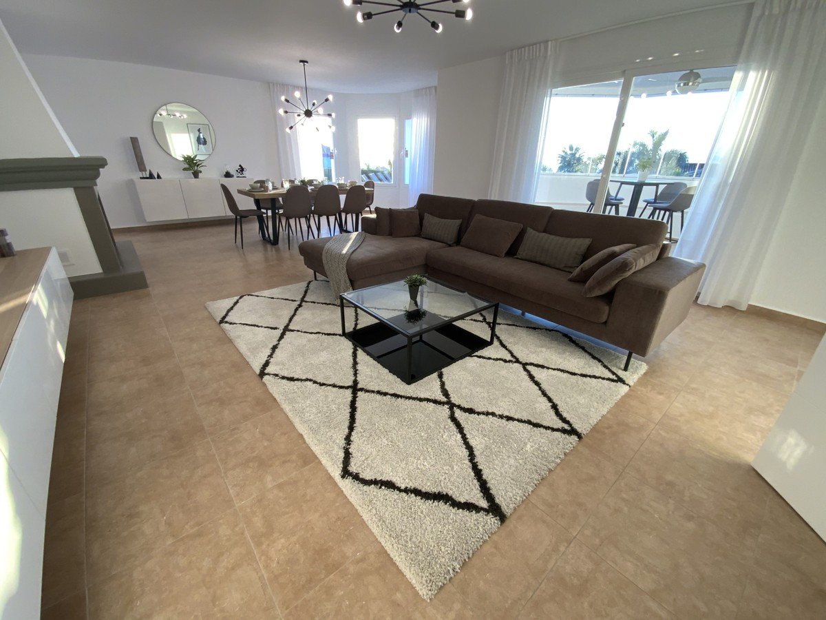 6 bedroom Villa in Estepona Living Room