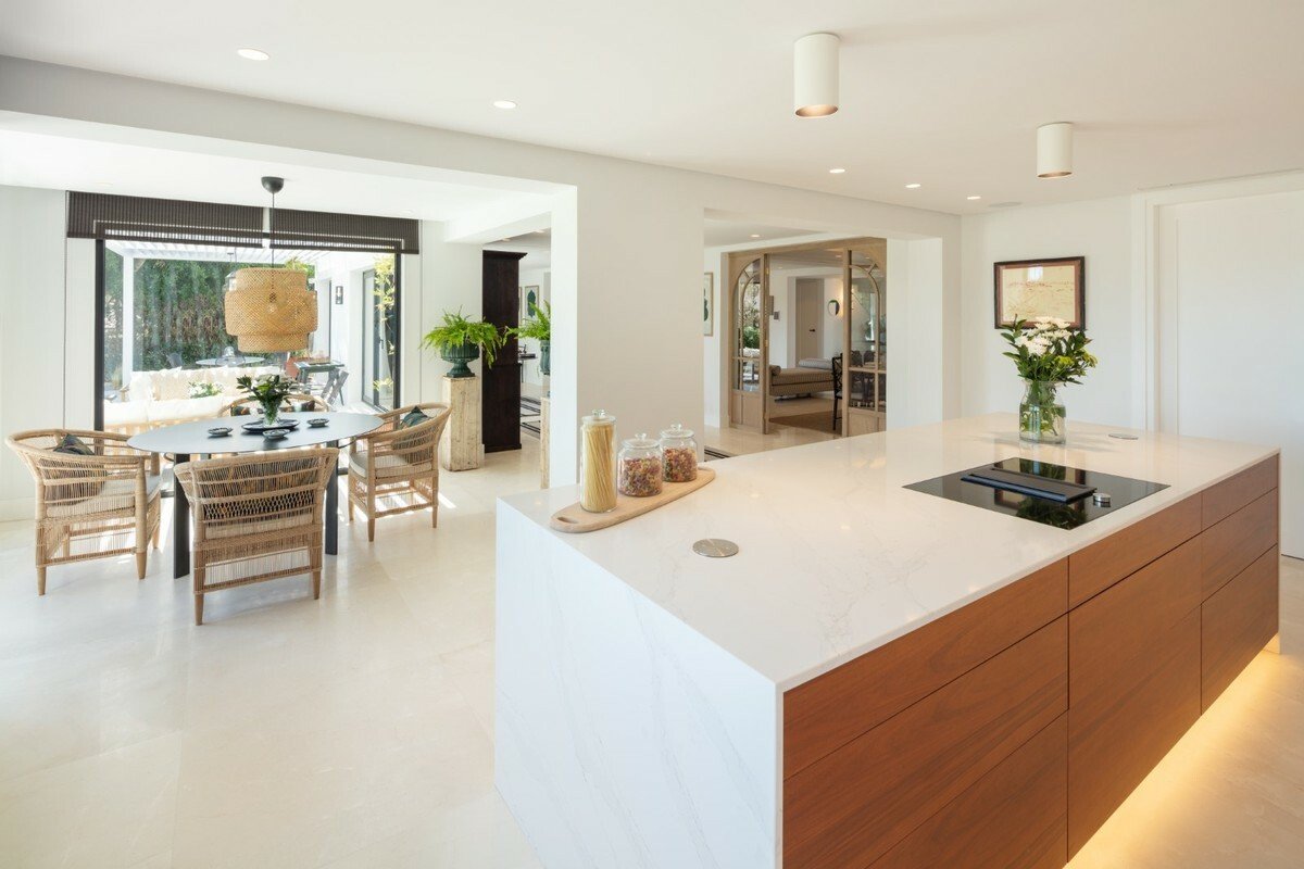 Heart of Golf Valley Villa Kitchen