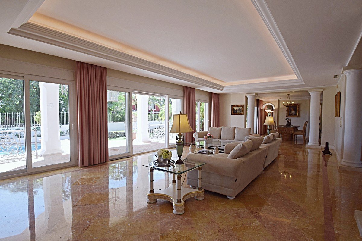 4 bedroom Villa in Puerto Banús Living Room