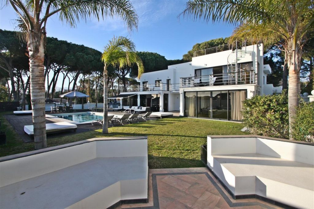 Unique Marbella Villa €4,200,000