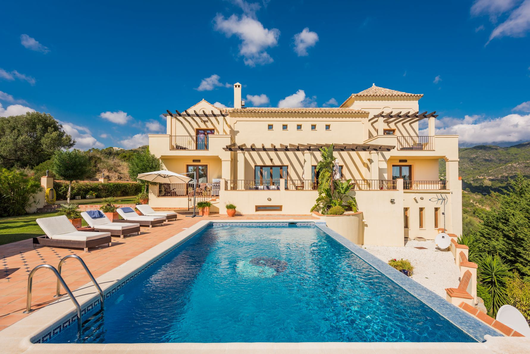 Monte Mayor Golf Villa €1,950,000