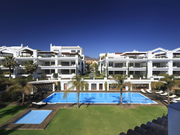 Apartment in Estepona €835,000