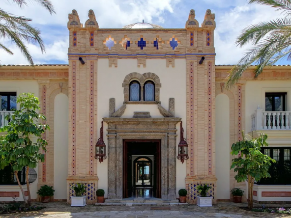 Exclusive Palatial Mansion In Marbella $14,436,421