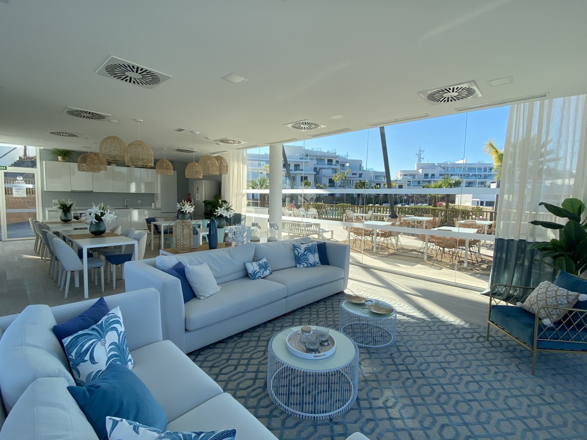 4 bedroom Apartment in La Cala €799,000