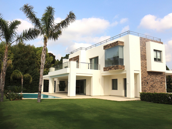 Amazing Villa in Guadalmina Baja €2,950,000