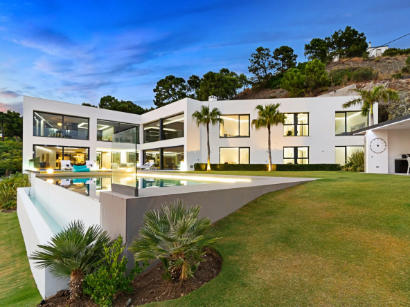 African Coast View Villa $7,005,514