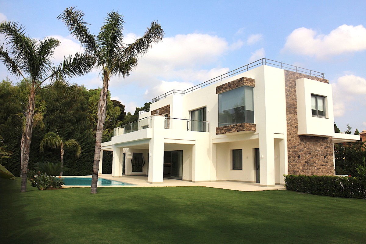 Amazing Villa in Guadalmina Baja €2,950,000