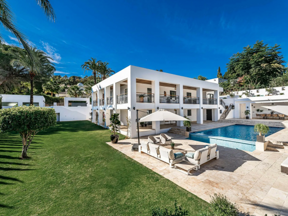 Marbella Villa $4,380,404