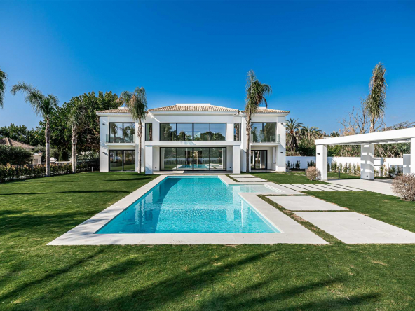 Brand New Modern Villa in Casasola $4,640,220