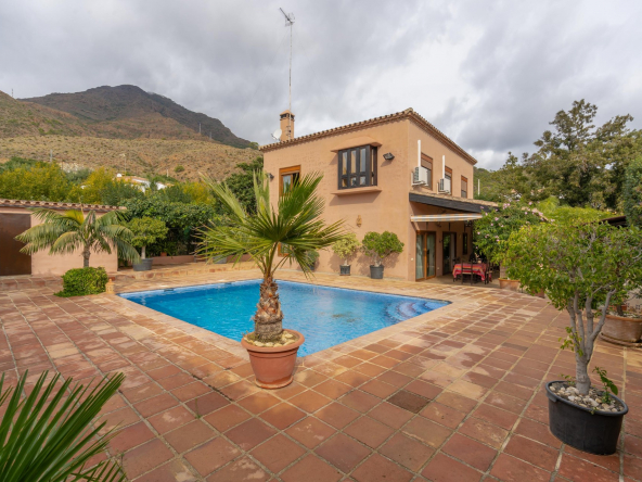 Beautiful Country House in Sierra Bermeja $797,166
