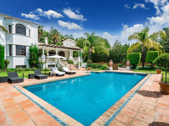 Elegant Colonial Style Villa