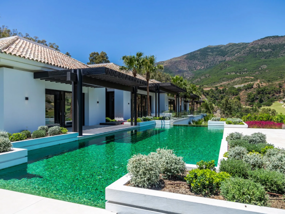 New Modern Villa In Zagaleta $13,101,962