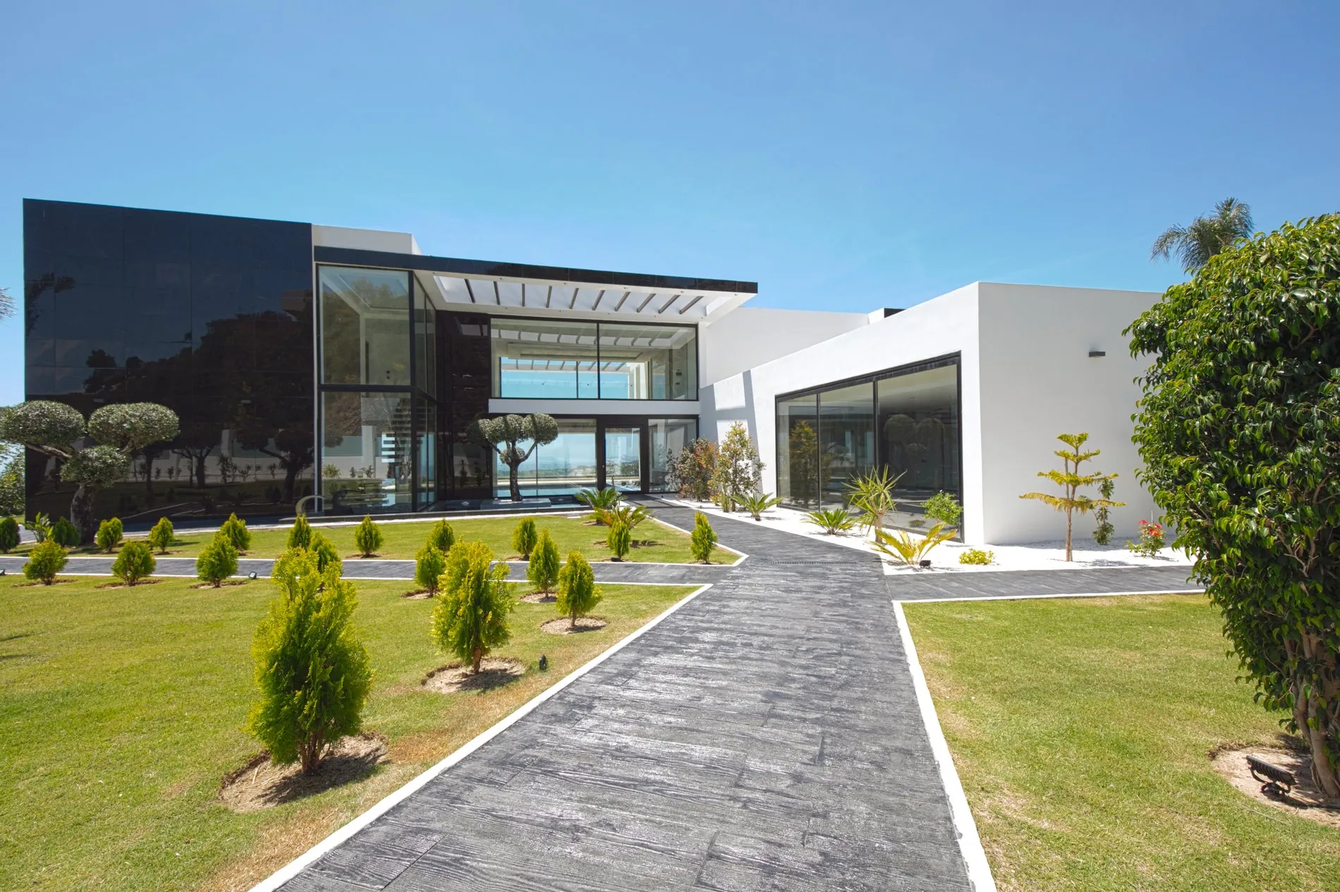 Brand New Villa With in Marbella Club Golf
