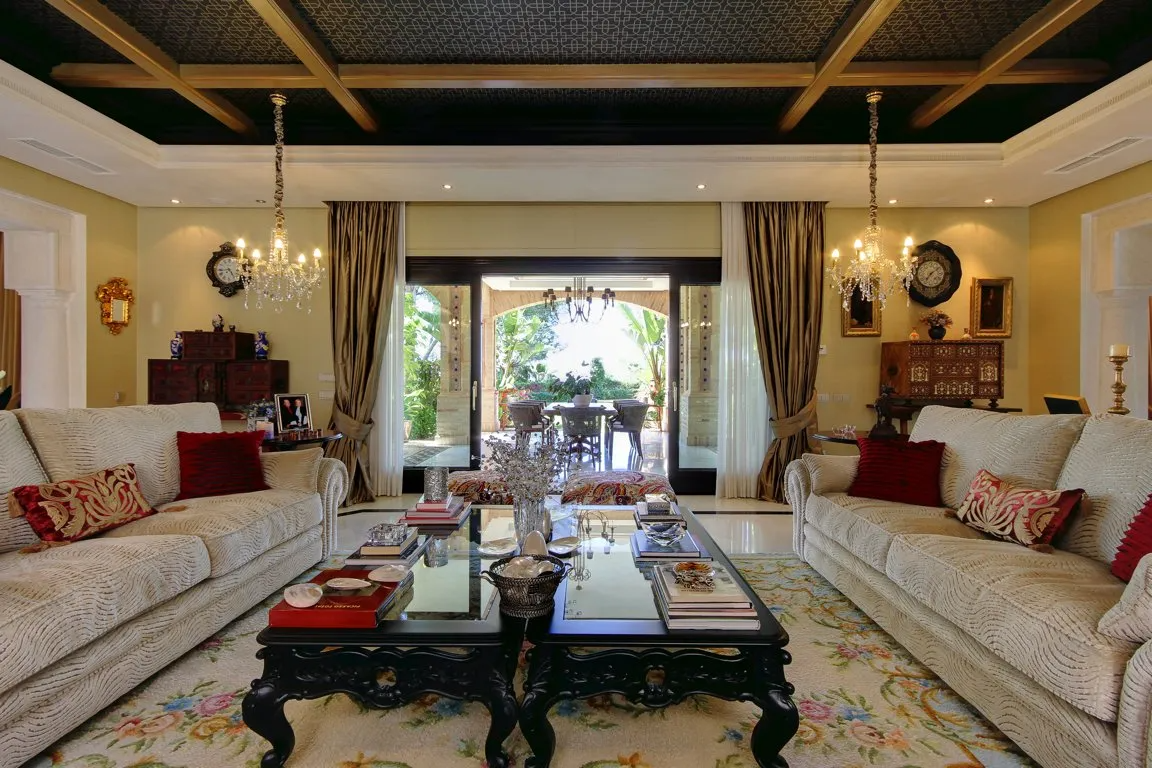 Exclusive Palatial Mansion In Marbella