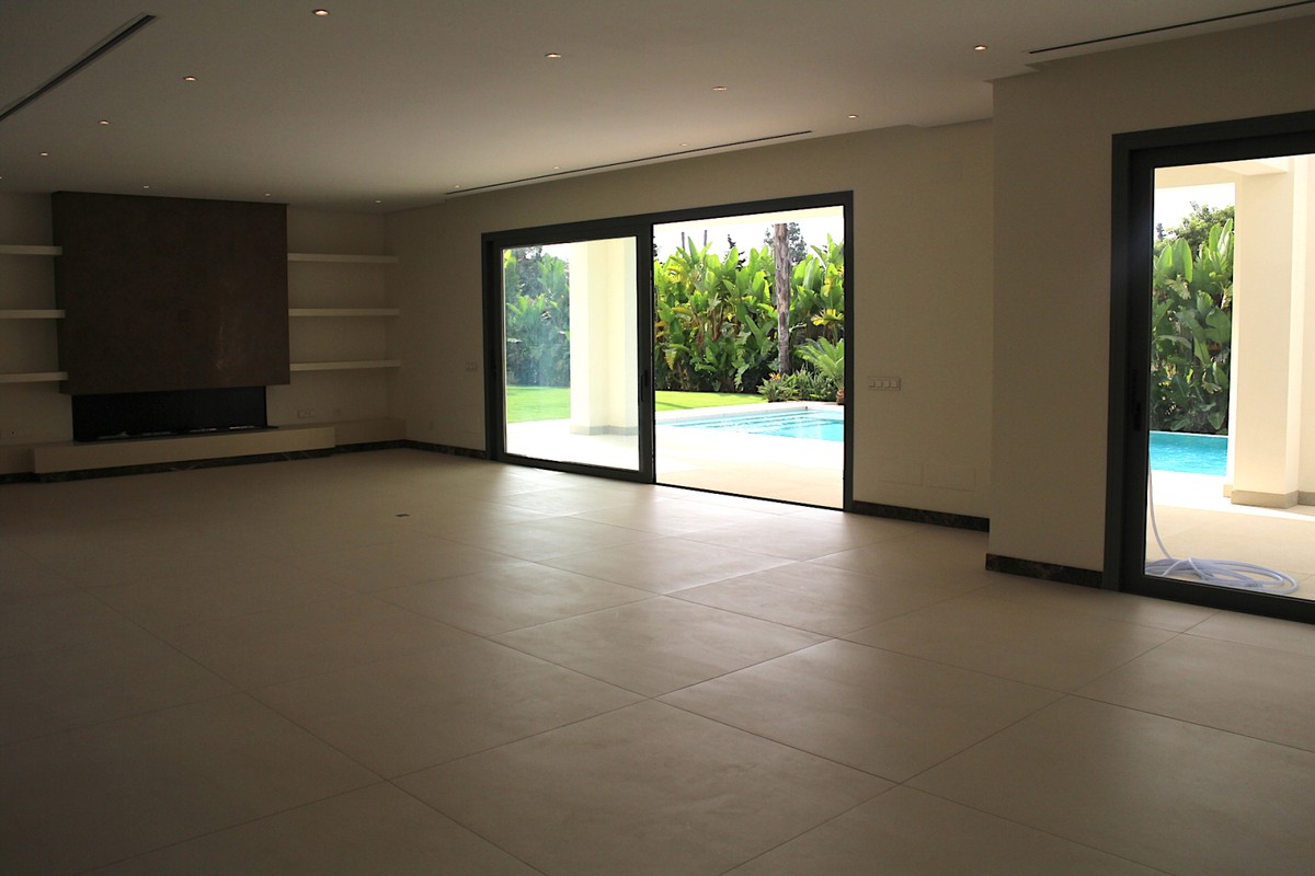 Amazing Villa in Guadalmina Baja Living Room