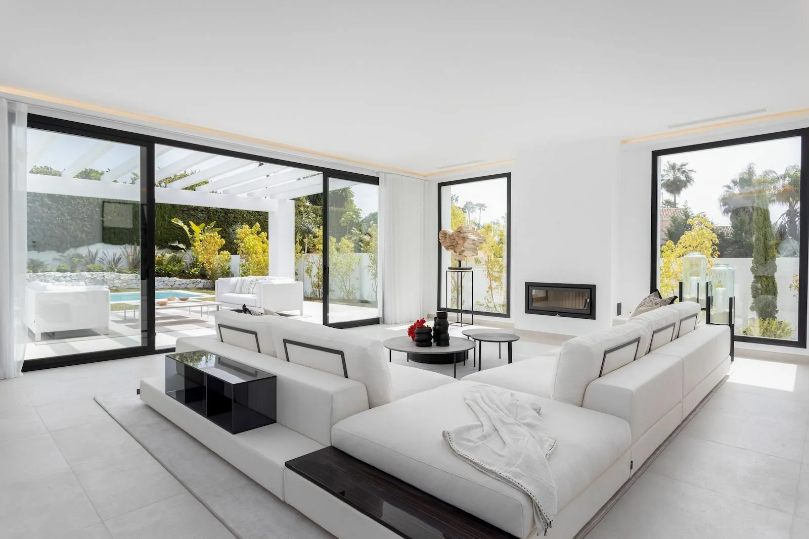 New Luxury Mediterranean Villa At Guadalmina Baja
