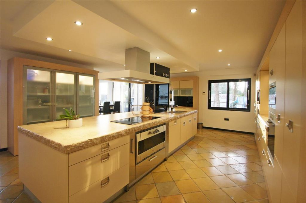 Unique Marbella Villa Kitchen