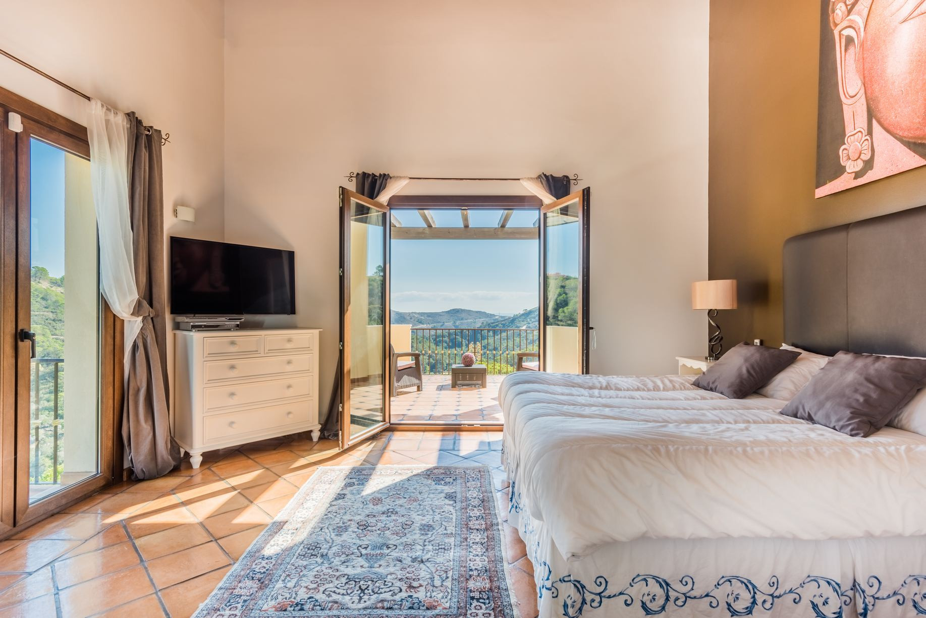 Monte Mayor Golf Villa Bedroom