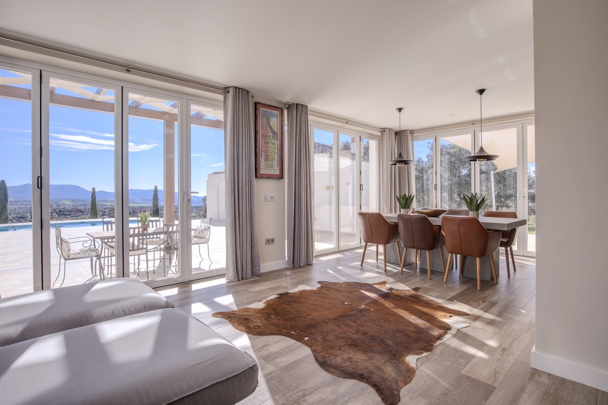 5 bedroom Villa in Ronda Dining Room