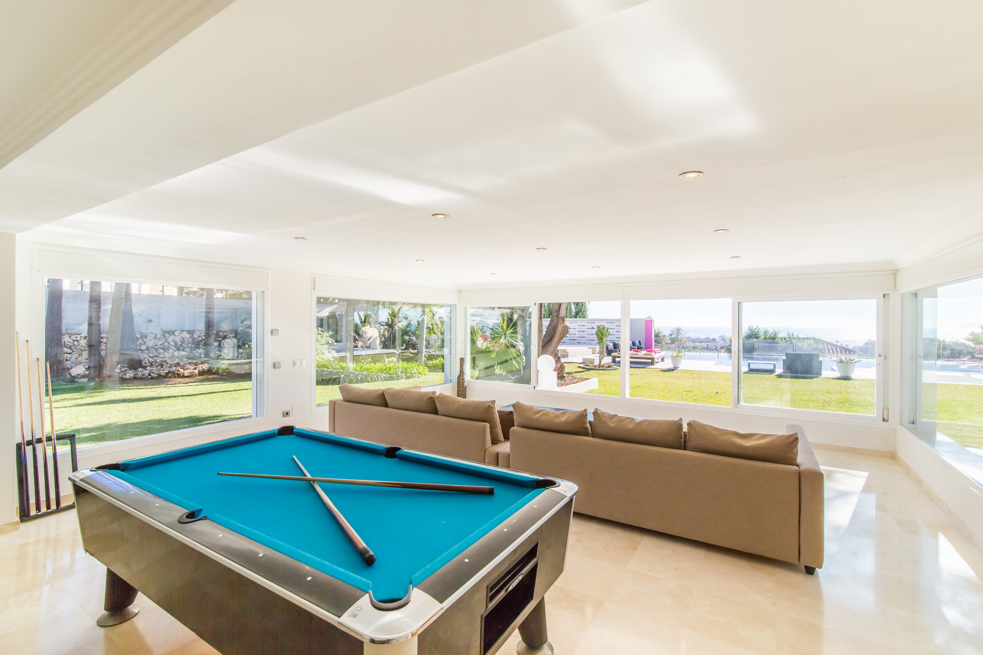 Spectacular Luxury Villa in Elviria Game Room