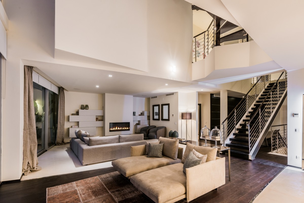 3 bedroom Townhouse in Sierra Blanca Living Room