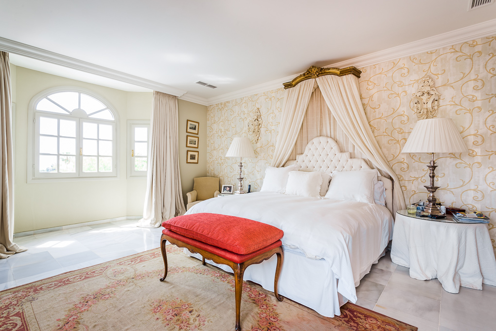 Elegant Colonial Style Villa