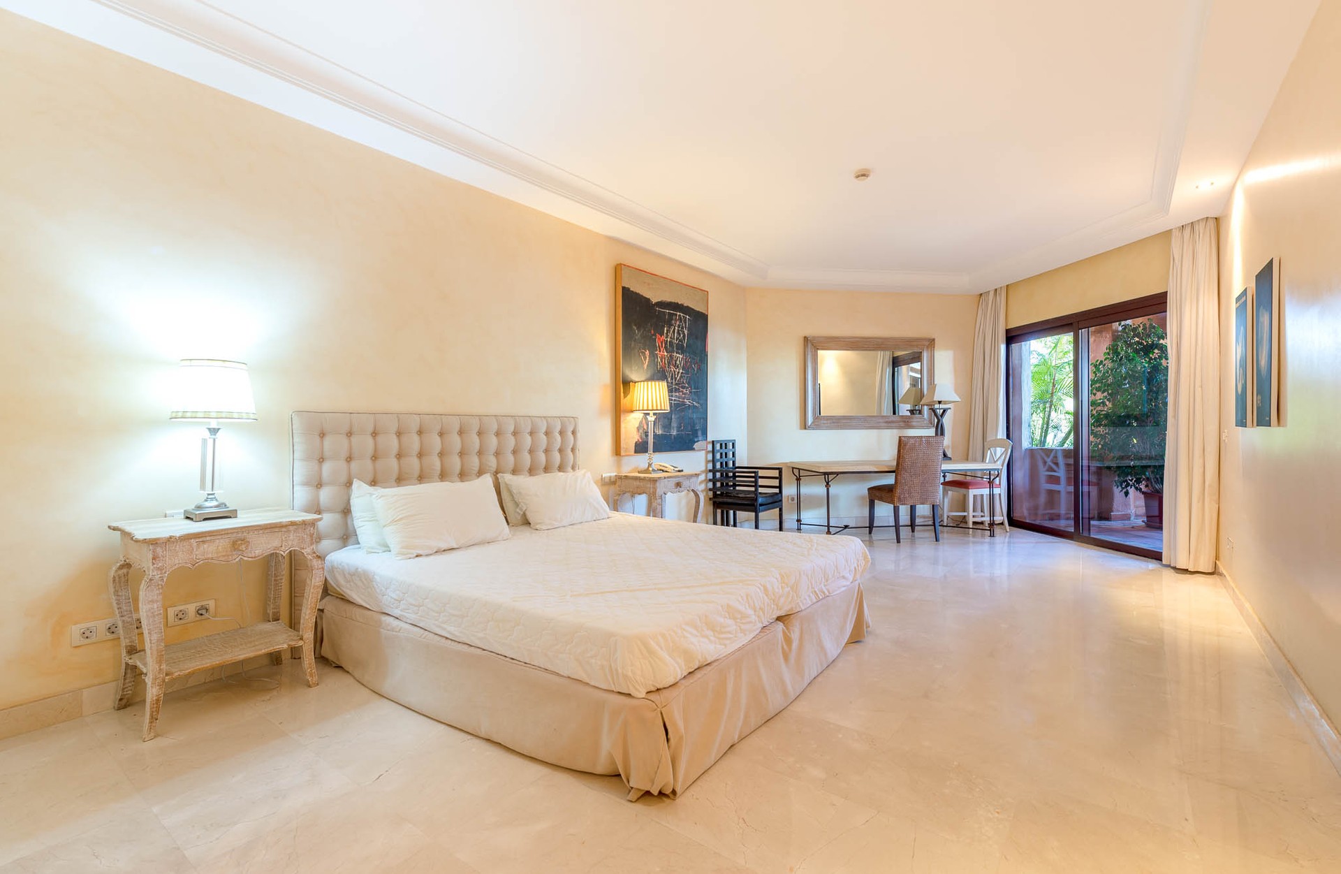 Exclusive Apartment in Kempinski
