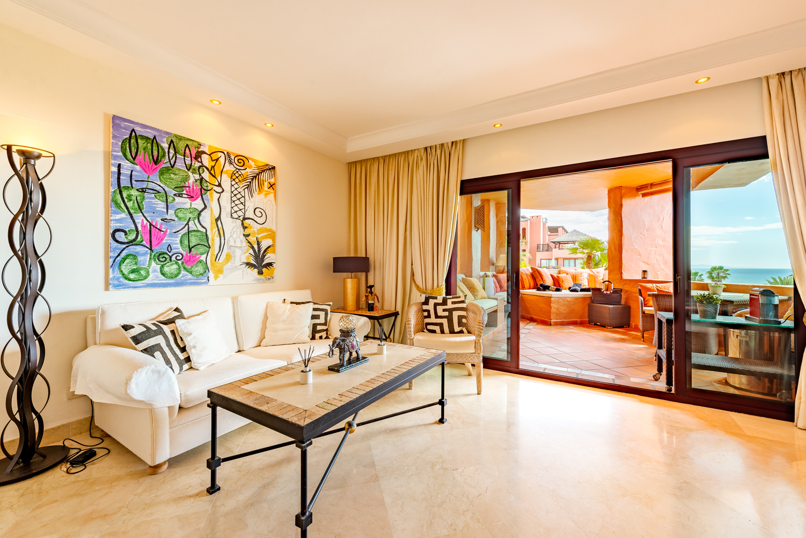 Frontline Studio Apartment in Kempinski Hotel
