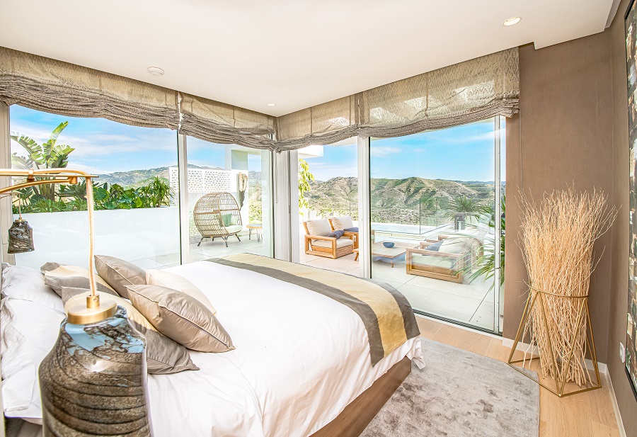 Modern Penthouse Located in a Biosphere Reserve