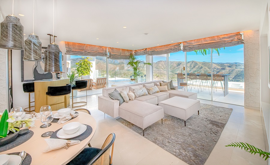 Modern Penthouse Located in a Biosphere Reserve